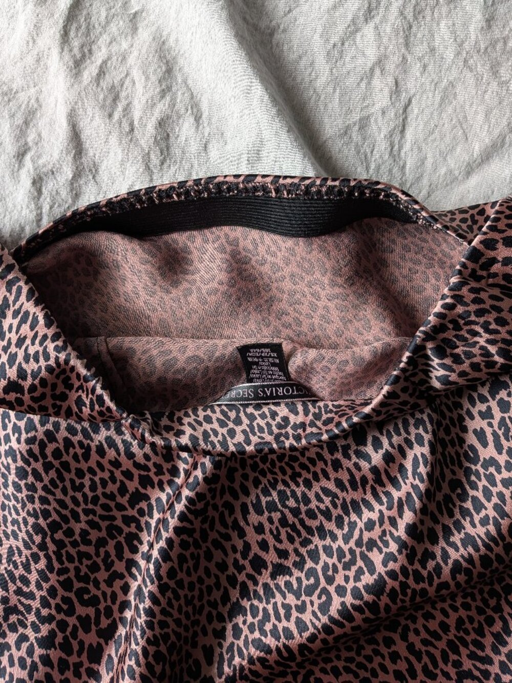 Victoria's Secret Leopard Print Midi Skirt - Picture 9 of 10
